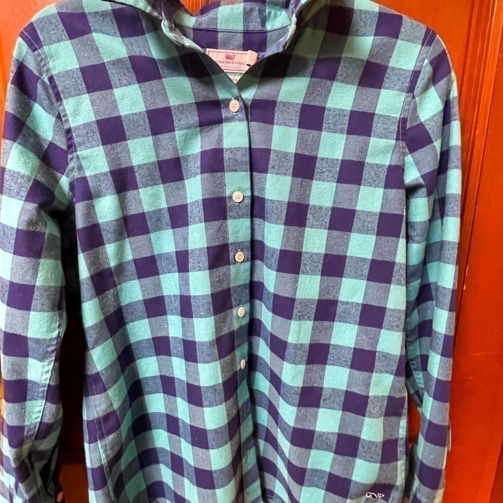 3/$30 vineyard flannel shirts sx 6